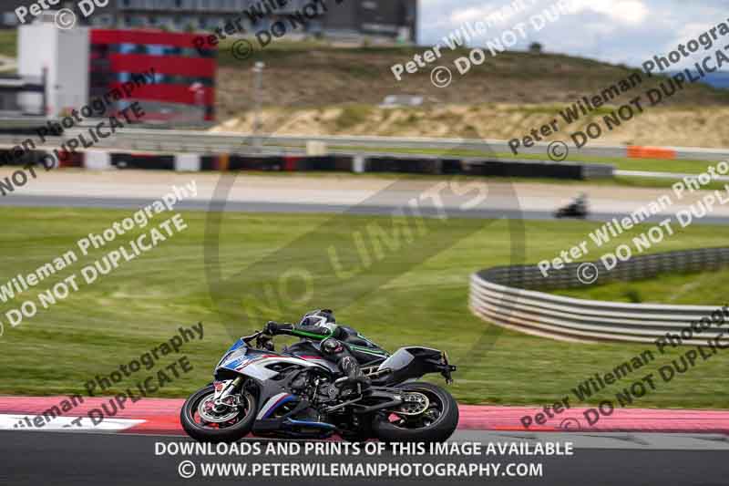 cadwell no limits trackday;cadwell park;cadwell park photographs;cadwell trackday photographs;enduro digital images;event digital images;eventdigitalimages;navarra;no limits trackdays;peter wileman photography;racing digital images;trackday digital images;trackday photos